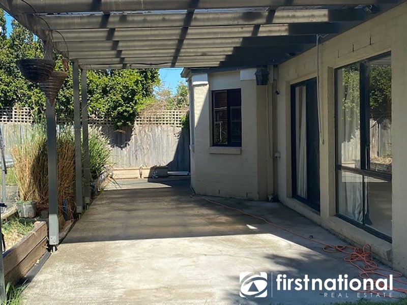 17 Canterbury Close, Narre Warren VIC 3805