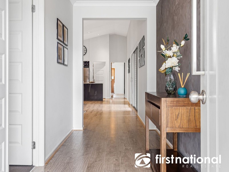 42 Karabair Street, Clyde North VIC 3978