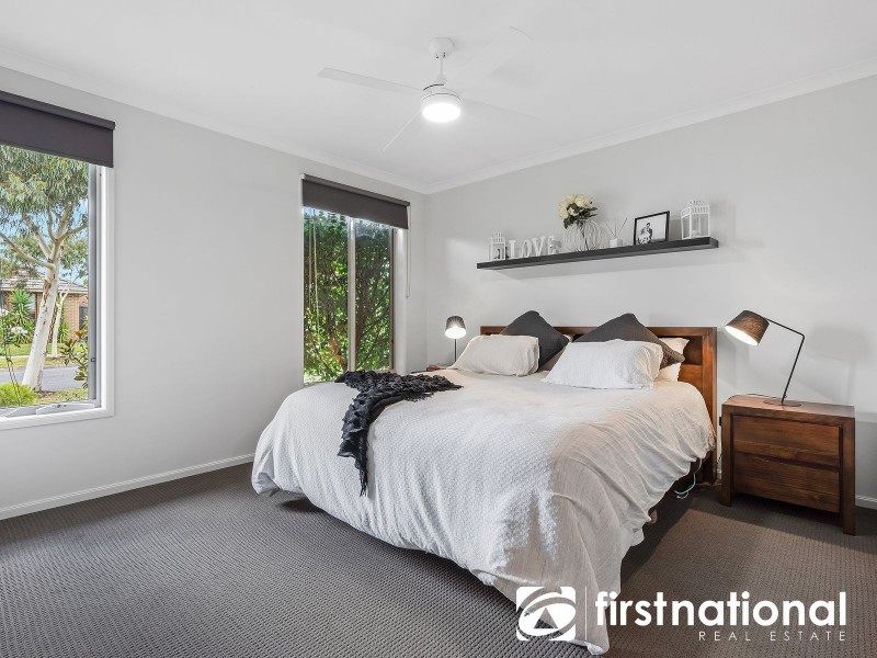 42 Karabair Street, Clyde North VIC 3978