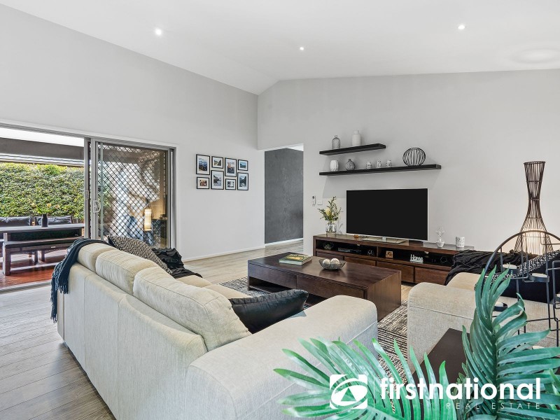 42 Karabair Street, Clyde North VIC 3978