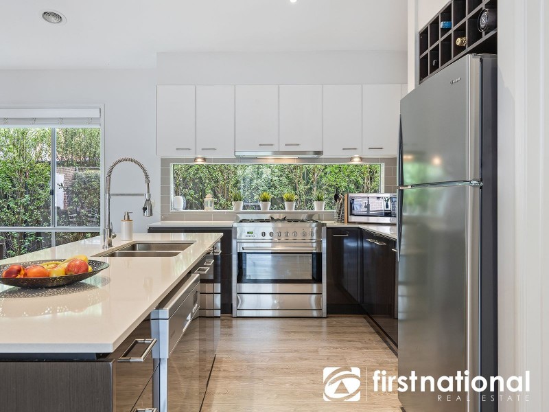 42 Karabair Street, Clyde North VIC 3978