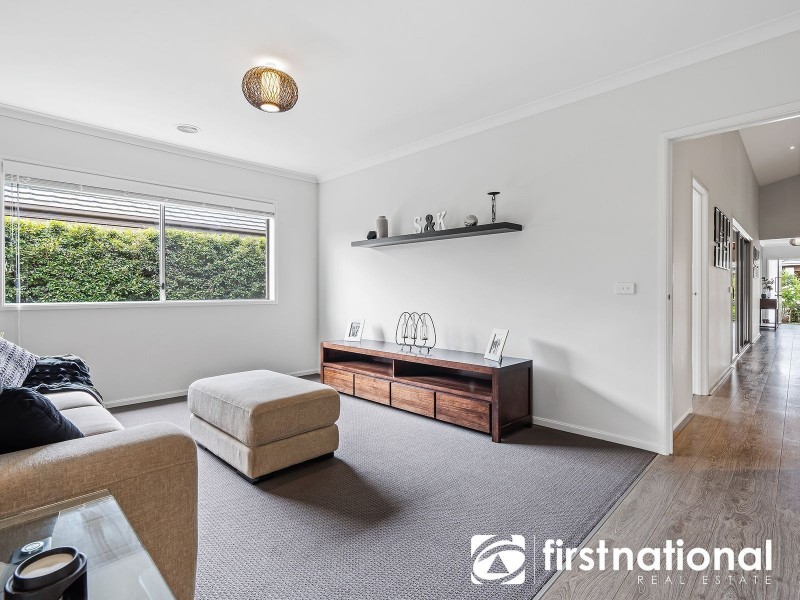 42 Karabair Street, Clyde North VIC 3978