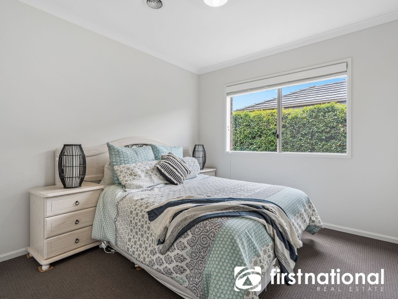 42 Karabair Street, Clyde North VIC 3978