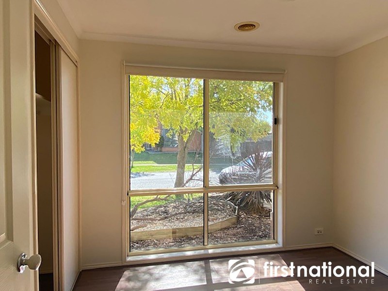 16 Harrington Drive, Narre Warren South VIC 3805