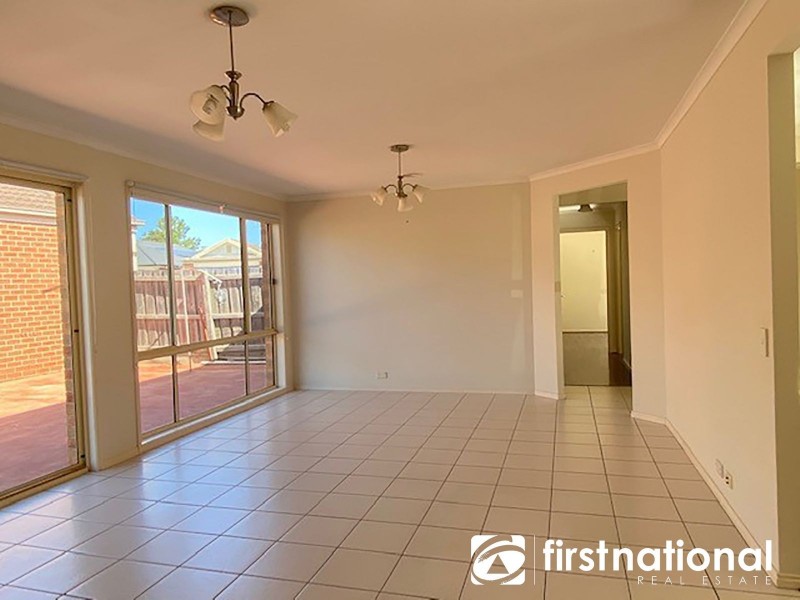 16 Harrington Drive, Narre Warren South VIC 3805