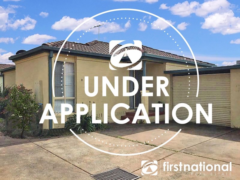 2/1 Daniher Close, Berwick VIC 3806