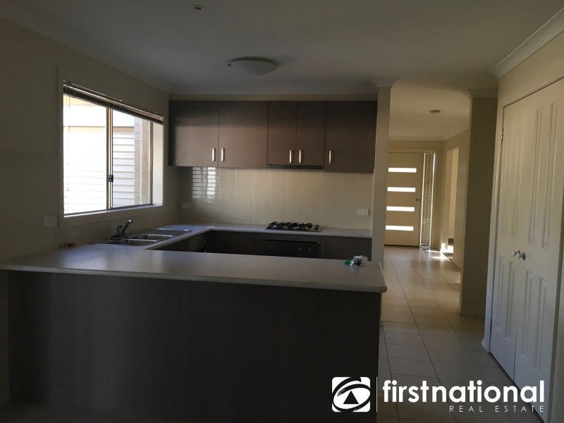 68 Melissa Way, Pakenham VIC 3810