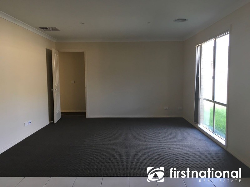 68 Melissa Way, Pakenham VIC 3810