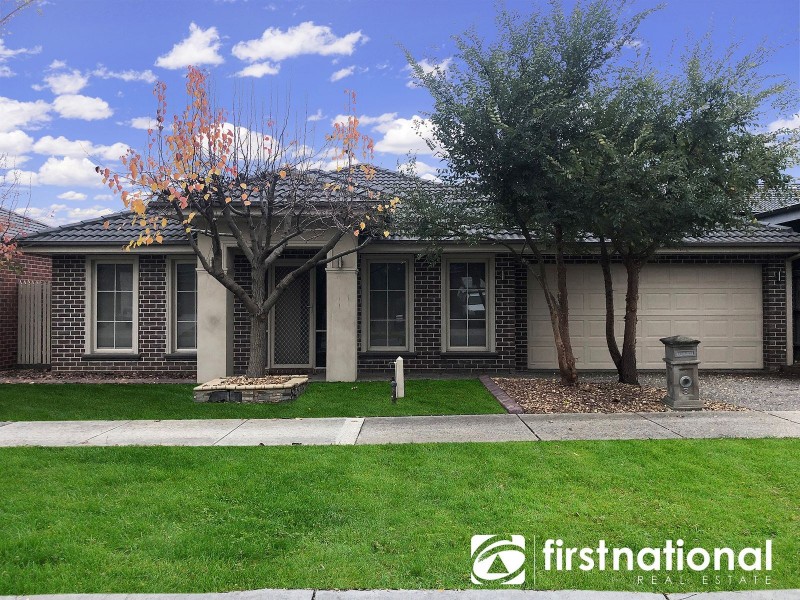 3 Middleton Grove, Berwick VIC 3806