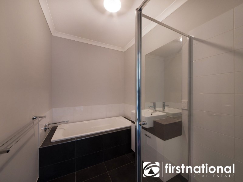 6 Todd Lane, Pakenham VIC 3810