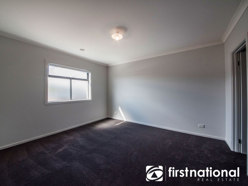 6 Todd Lane, Pakenham VIC 3810