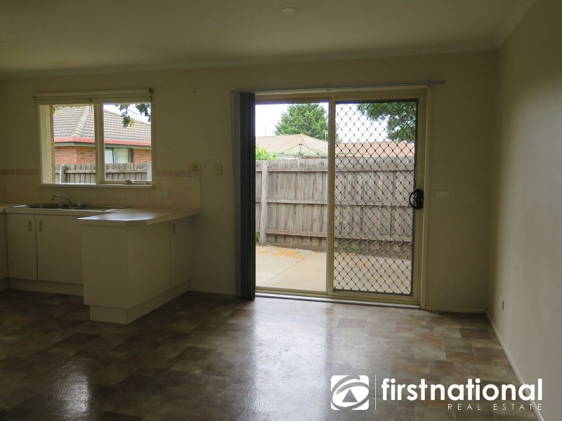 35 Simon Drive, Pakenham VIC 3810