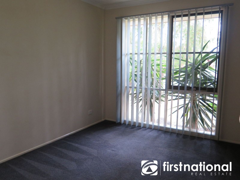 35 Simon Drive, Pakenham VIC 3810