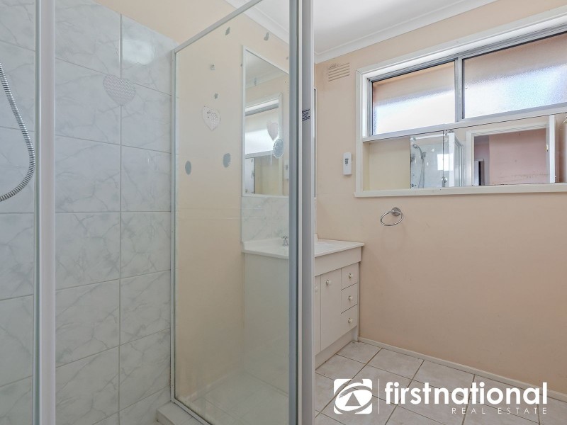 2/76 Somerville Road, Hampton Park VIC 3976