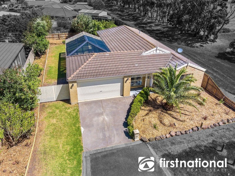 16 Warrenwood Place, Narre Warren VIC 3805