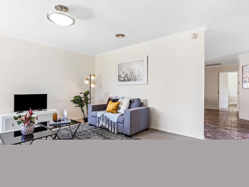 16 Warrenwood Place, Narre Warren VIC 3805