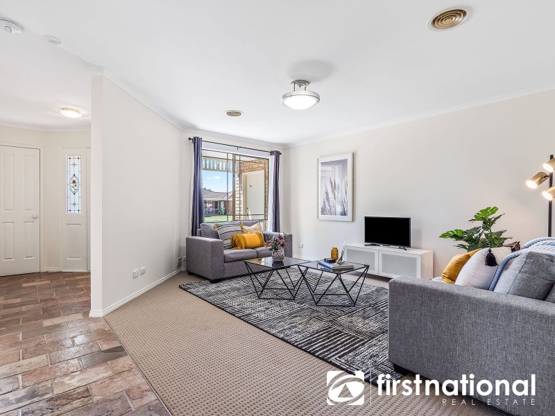 16 Warrenwood Place, Narre Warren VIC 3805