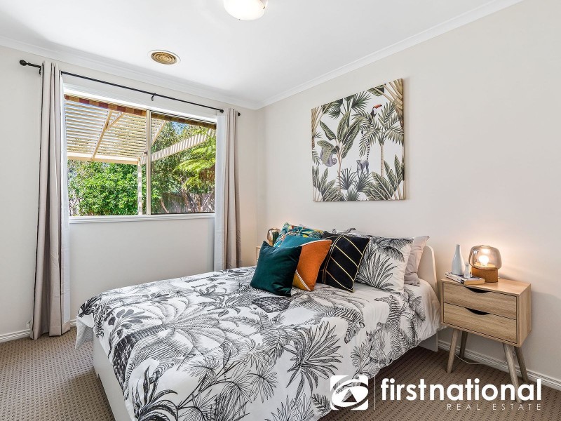 16 Warrenwood Place, Narre Warren VIC 3805