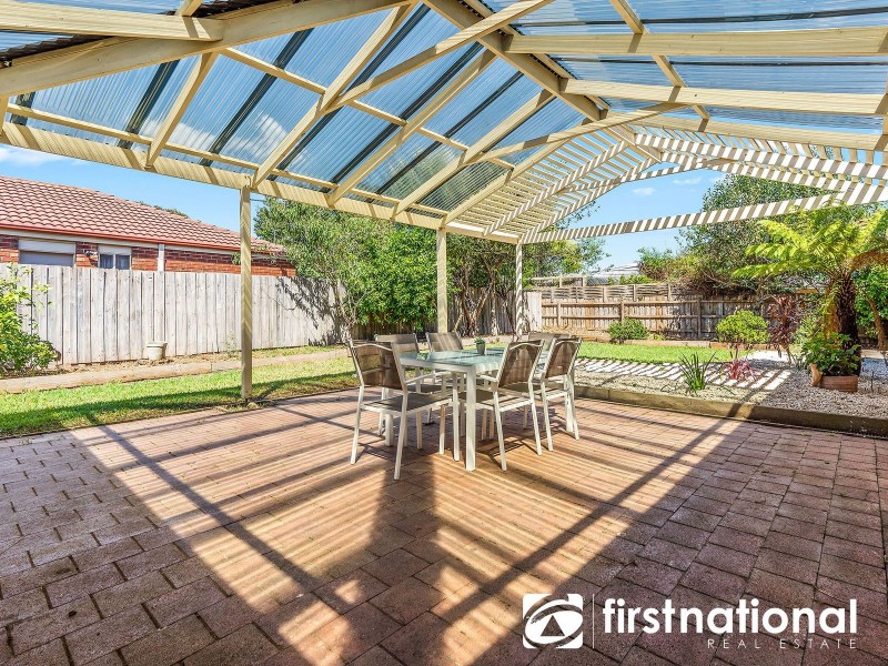 16 Warrenwood Place, Narre Warren VIC 3805