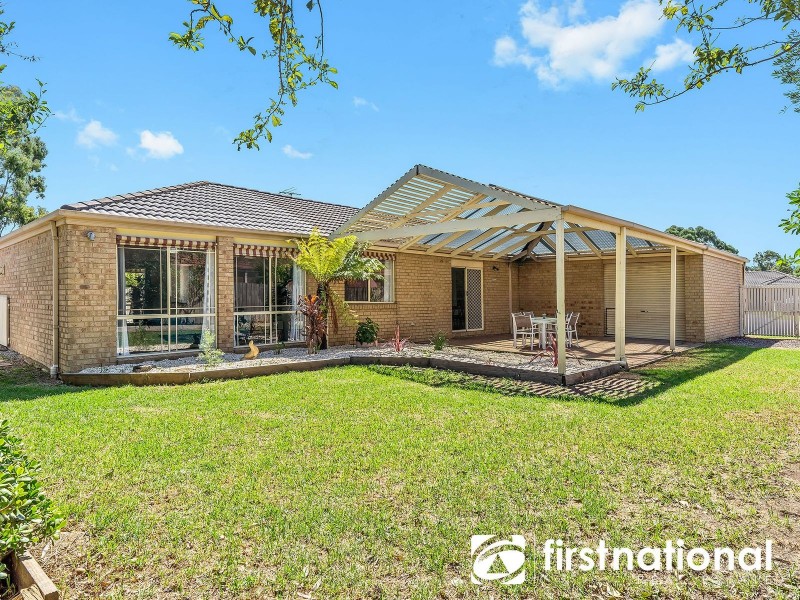 16 Warrenwood Place, Narre Warren VIC 3805