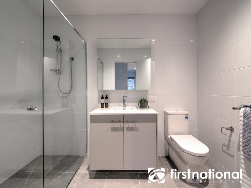 2 Willowdene Way, Berwick VIC 3806