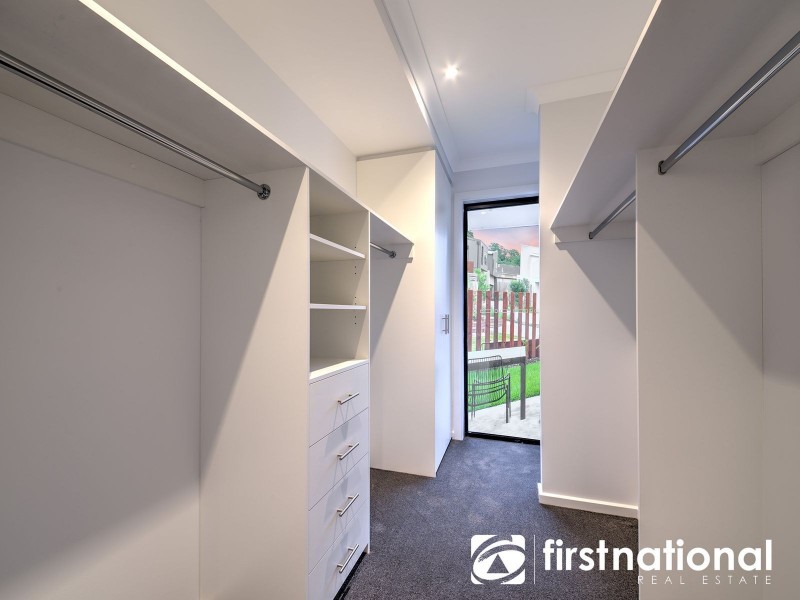 2 Willowdene Way, Berwick VIC 3806