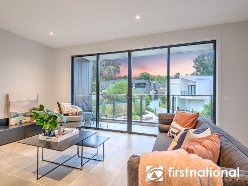 2 Willowdene Way, Berwick VIC 3806