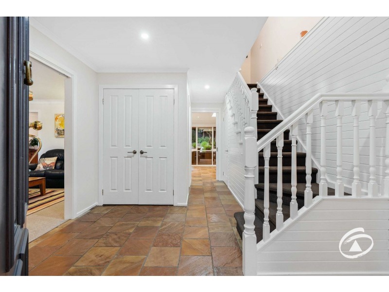 8 Shute Avenue, Berwick VIC 3806