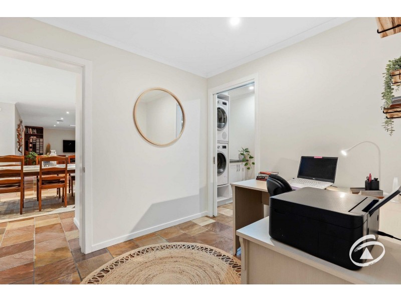 8 Shute Avenue, Berwick VIC 3806