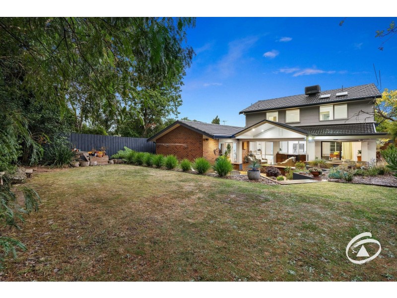 8 Shute Avenue, Berwick VIC 3806