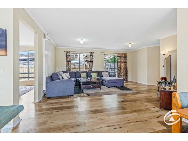 1 Charlotte Place, Cranbourne West VIC 3977