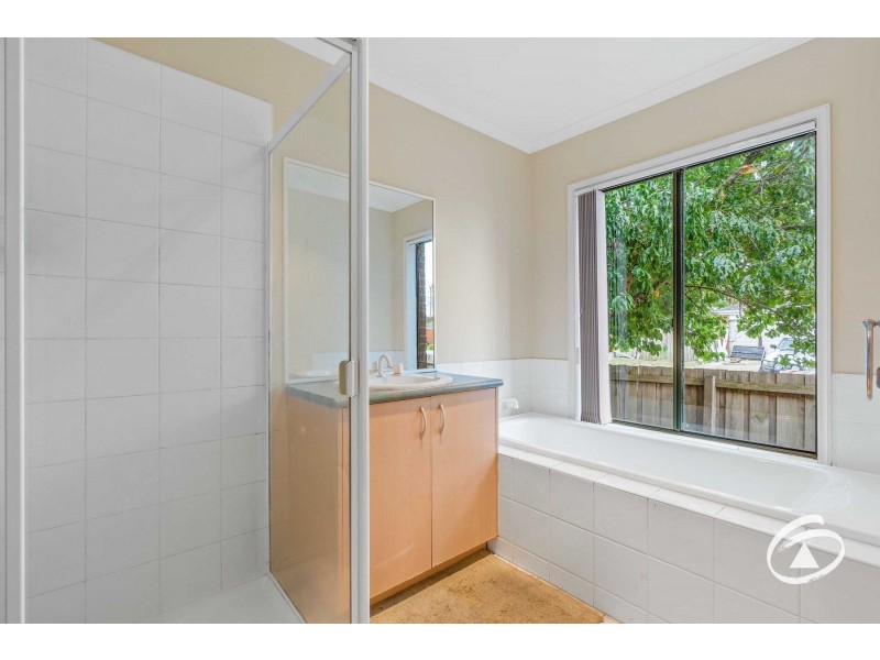 1 Charlotte Place, Cranbourne West VIC 3977