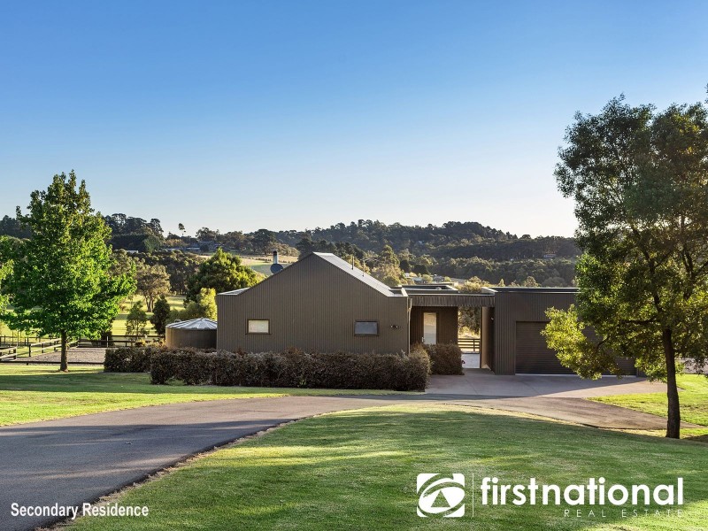 225 Split Rock Road, Beaconsfield Upper VIC 3808