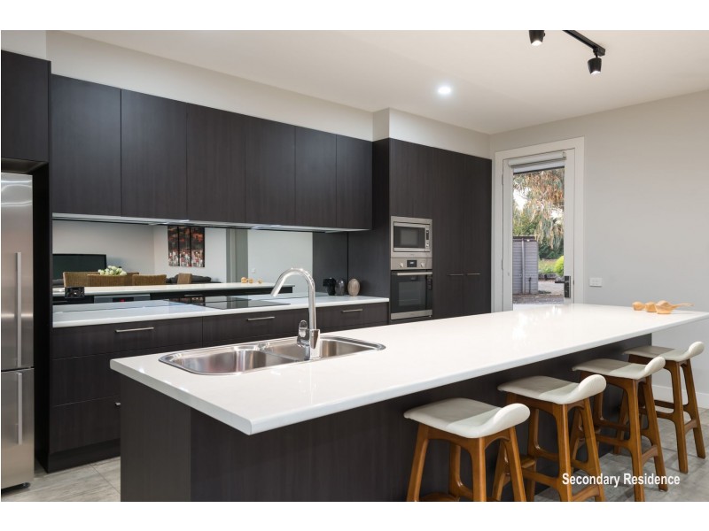 225 Split Rock Road, Beaconsfield Upper VIC 3808