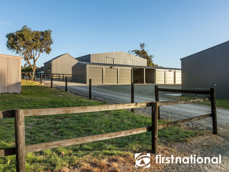 225 Split Rock Road, Beaconsfield Upper VIC 3808