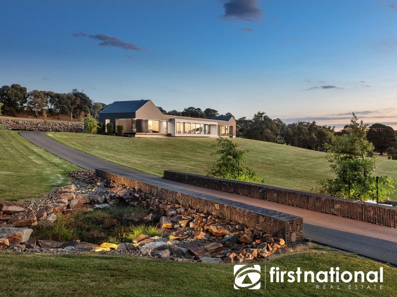 225 Split Rock Road, Beaconsfield Upper VIC 3808