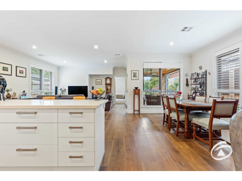 7/2 Avard Court, Berwick VIC 3806