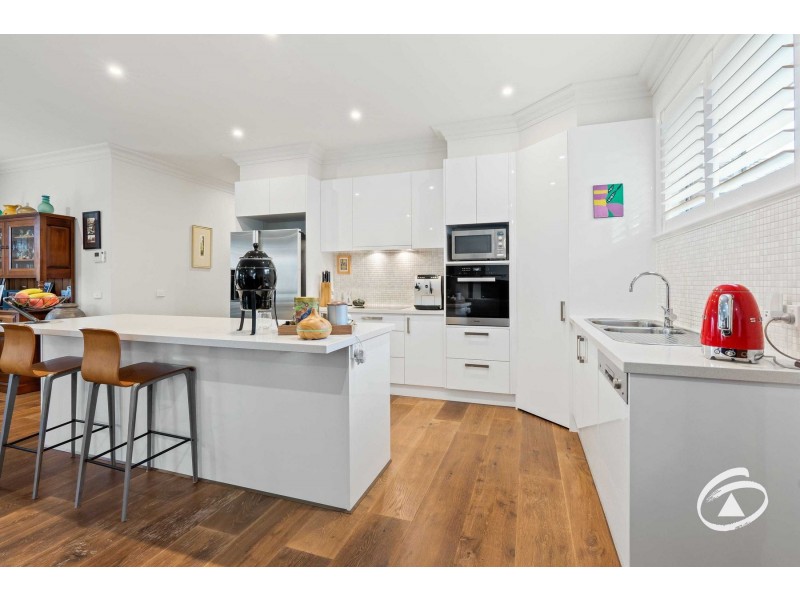 7/2 Avard Court, Berwick VIC 3806