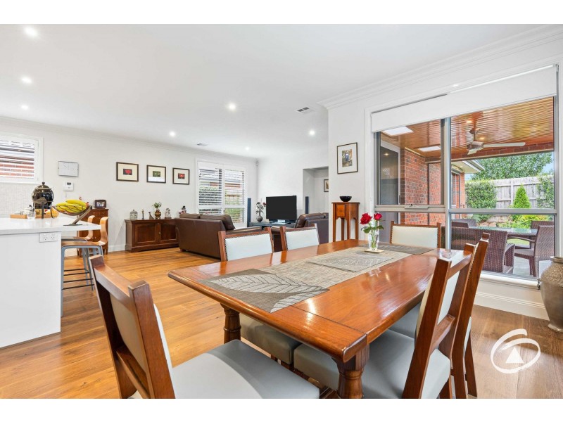 7/2 Avard Court, Berwick VIC 3806