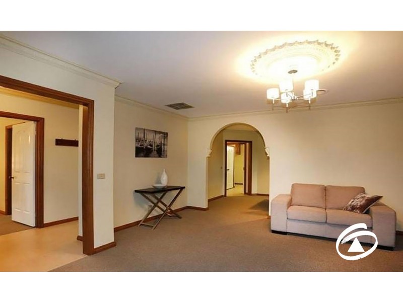 13  Howell Drive, Berwick VIC 3806