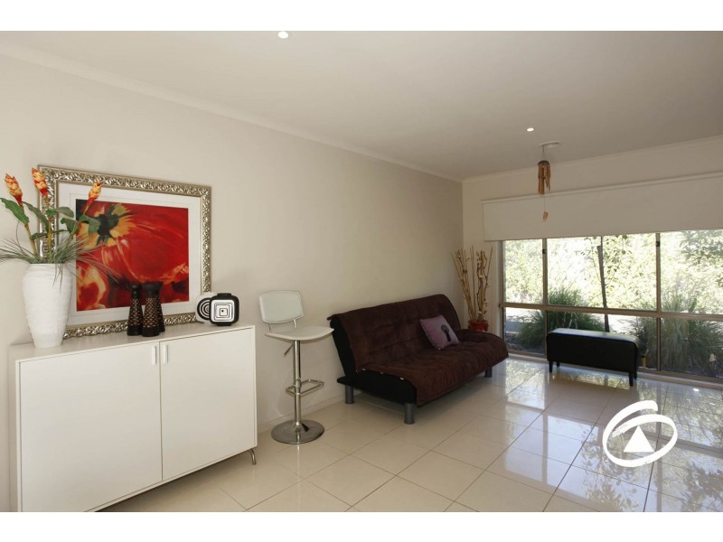 1/57 Wallace Street, Beaconsfield VIC 3807