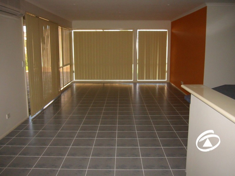 9  Hampshire Drive, Narre Warren South VIC 3805