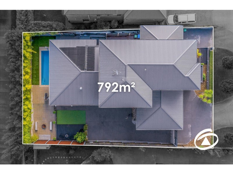 33 Bushlark Court, Berwick VIC 3806