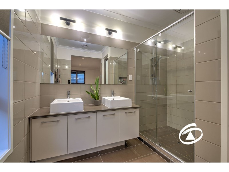 4 Macreadie Drive, Berwick VIC 3806