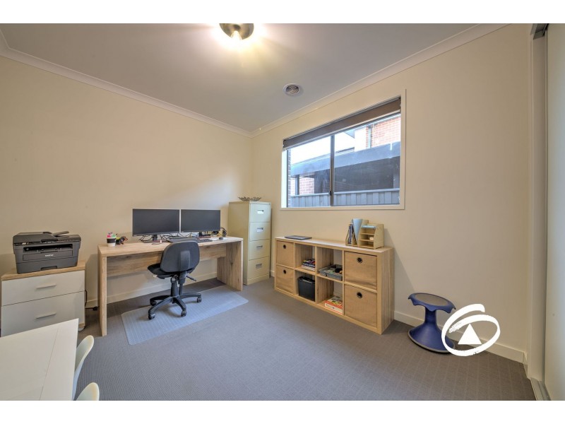 4 Macreadie Drive, Berwick VIC 3806