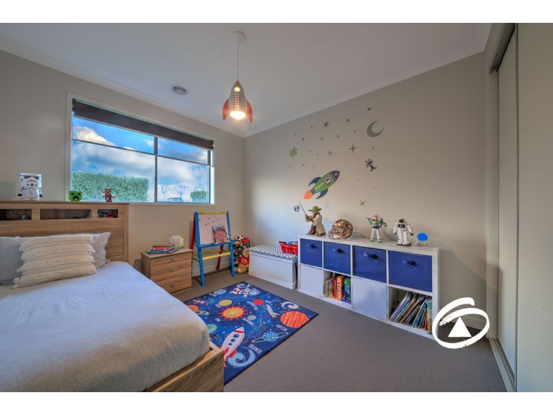 4 Macreadie Drive, Berwick VIC 3806