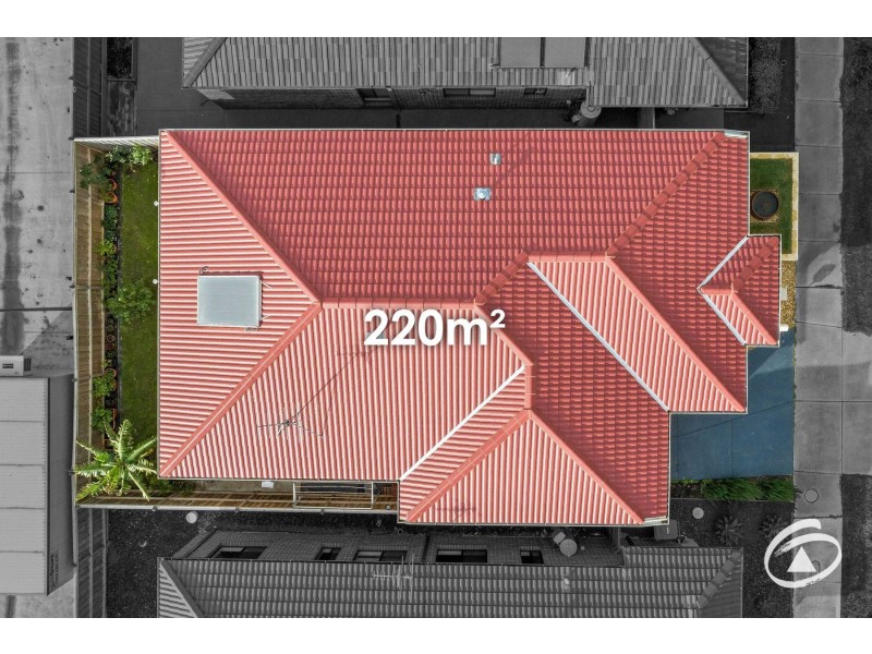 2 Dexter Crescent, Clyde North VIC 3978