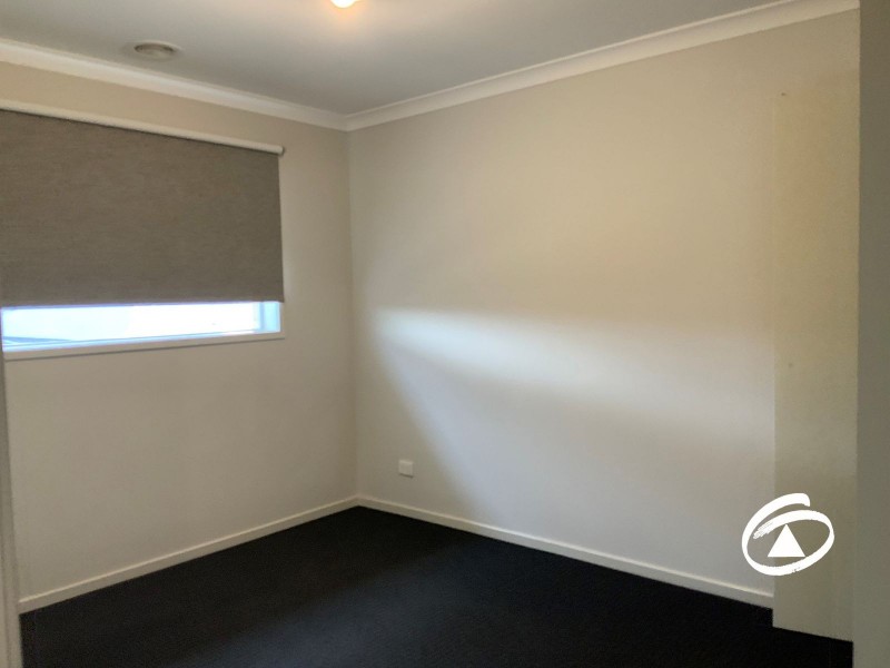 31 McEwan Drive, Cranbourne East VIC 3977
