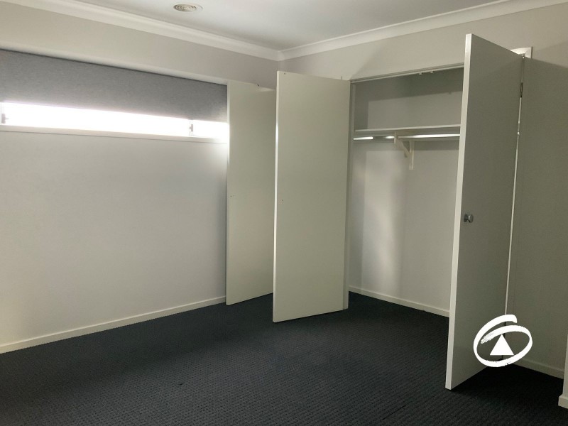 31 McEwan Drive, Cranbourne East VIC 3977