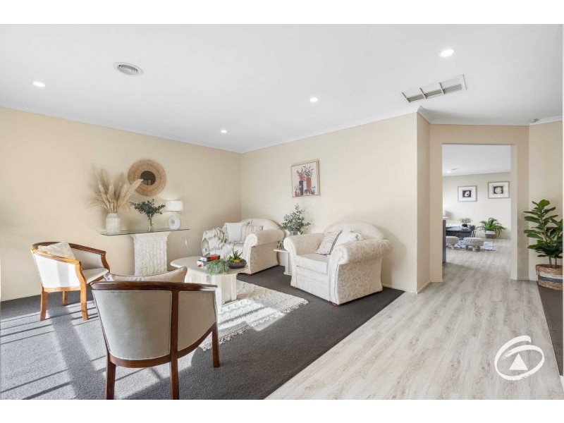 21 Harold Keys Drive, Narre Warren South VIC 3805